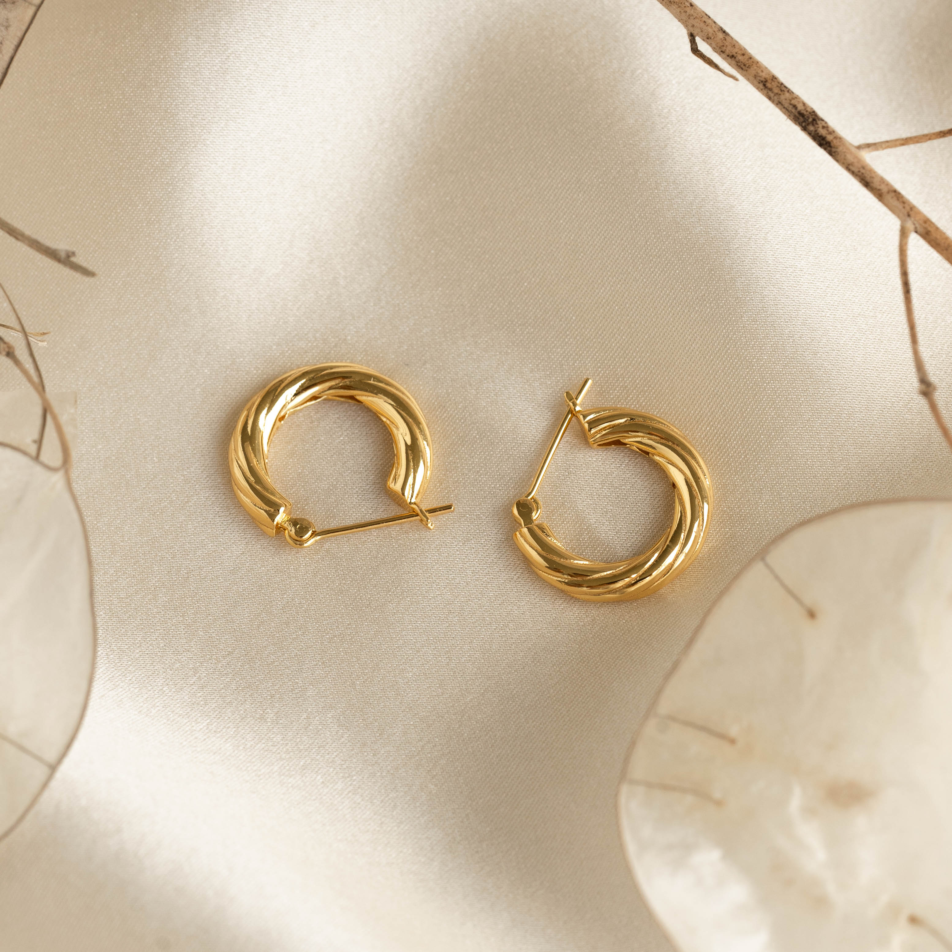 14K Gold Braided Radiance Hoop Earrings